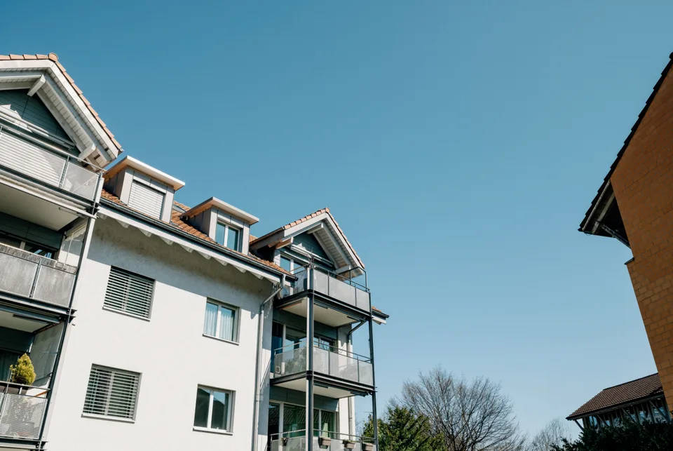 Appartamento duplex spazioso 5 locali (galleria) con vista sulla montagna a Steffisburg