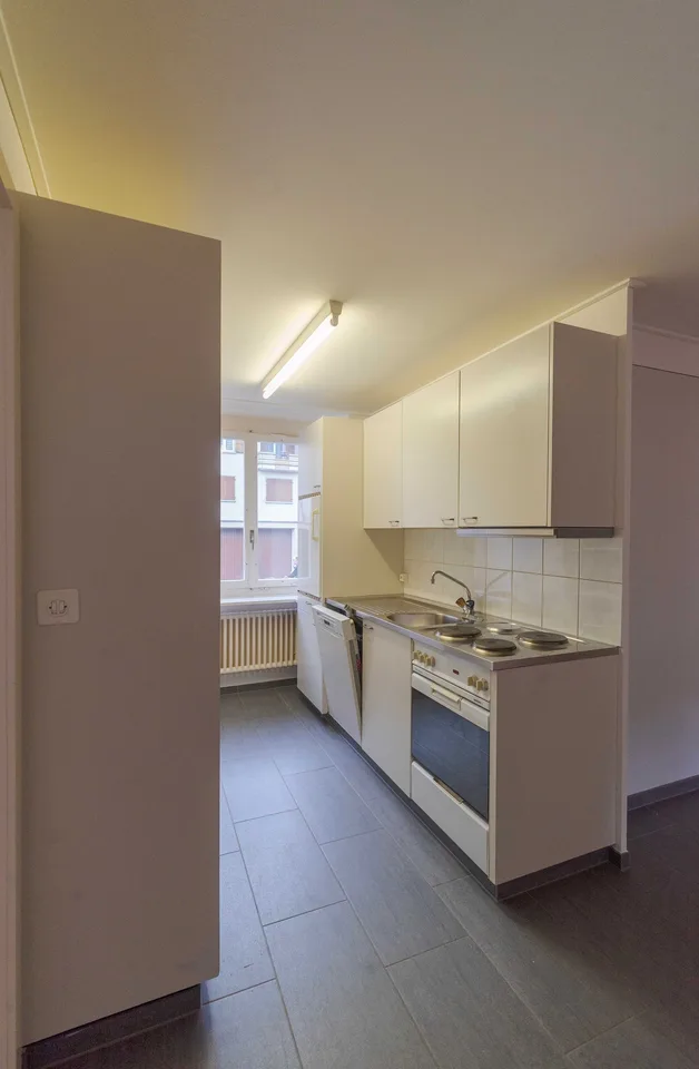 Charmant et très lumineux appartement de 3 chambres avec hall/cuisine et salle de bain