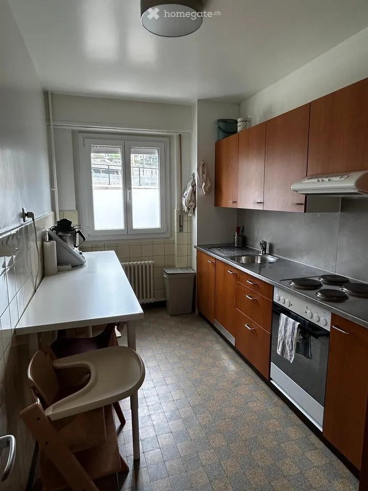 4-Room Apartment with Balcony in the Heart of Lausanne (Sous Gare)