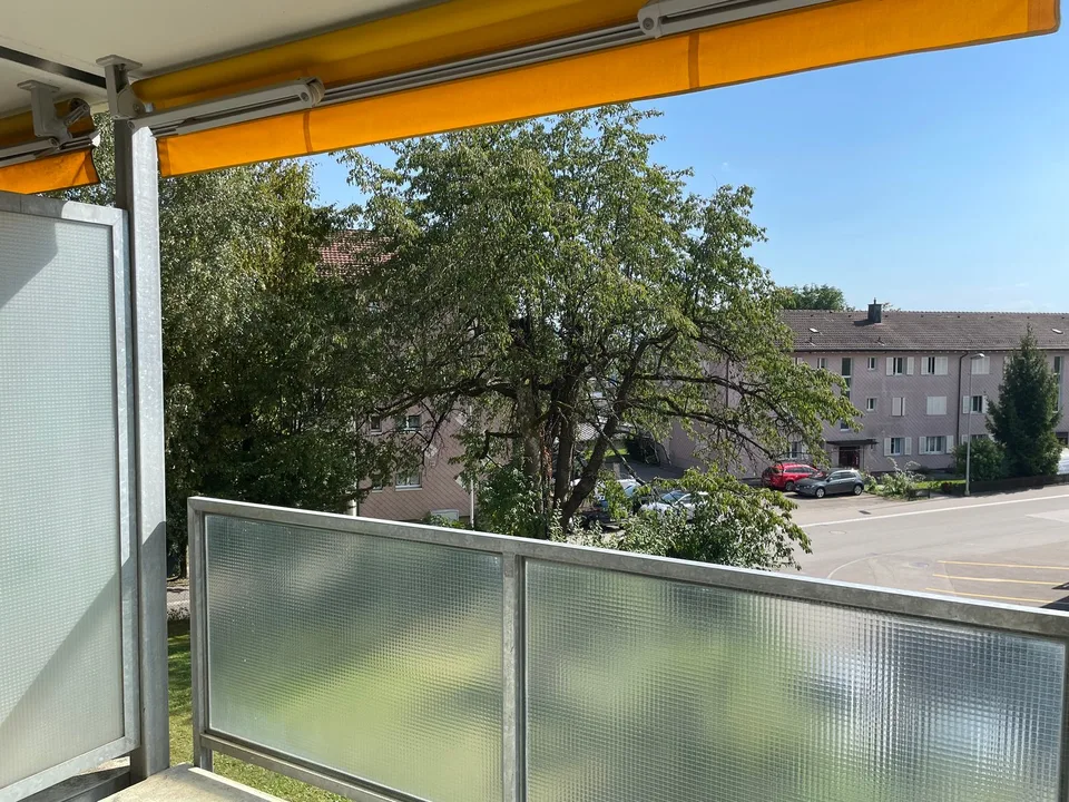 Appartamento accogliente di 2,5 locali con balcone a Grenchen