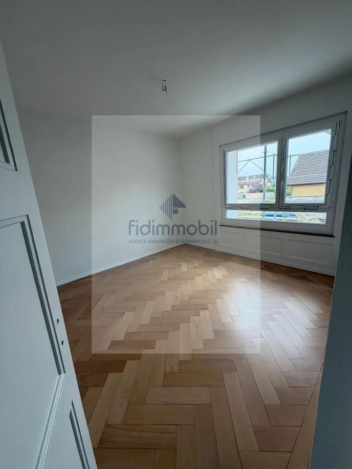 Prächtige 3,5-Zimmer-Wohnung komplett renoviert, im Erdgeschoss gelegen