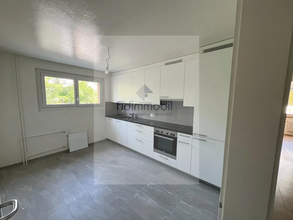 Prächtige 3,5-Zimmer-Wohnung komplett renoviert, im Erdgeschoss gelegen