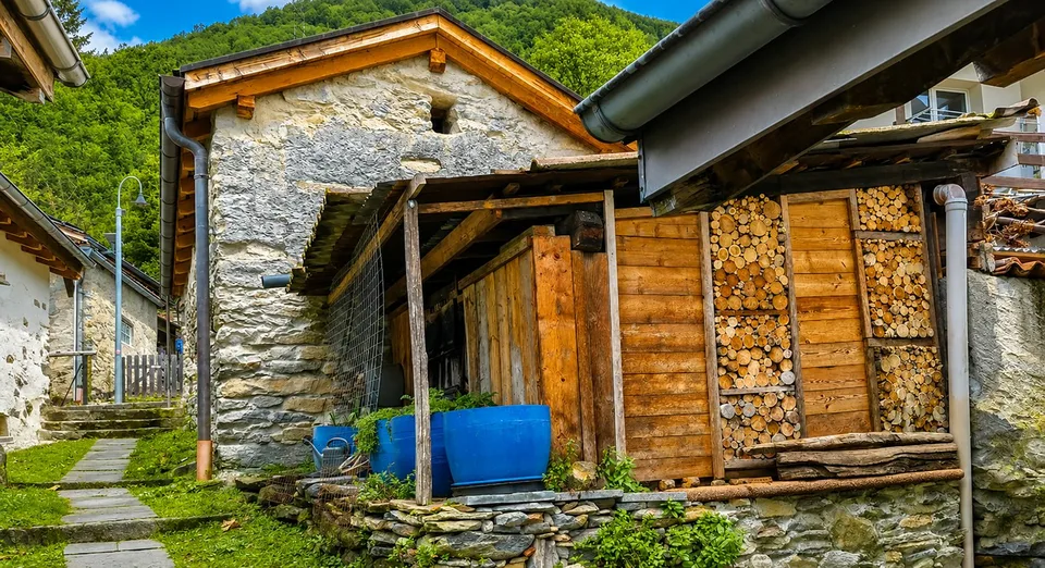 Zweitwohnsitz - Charmantes typisches Tessiner Haus/Rustico