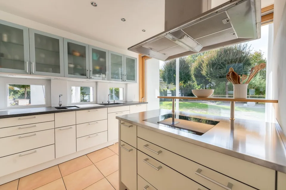 A residential dream for the highest standards - stylish, bright, and close to nature