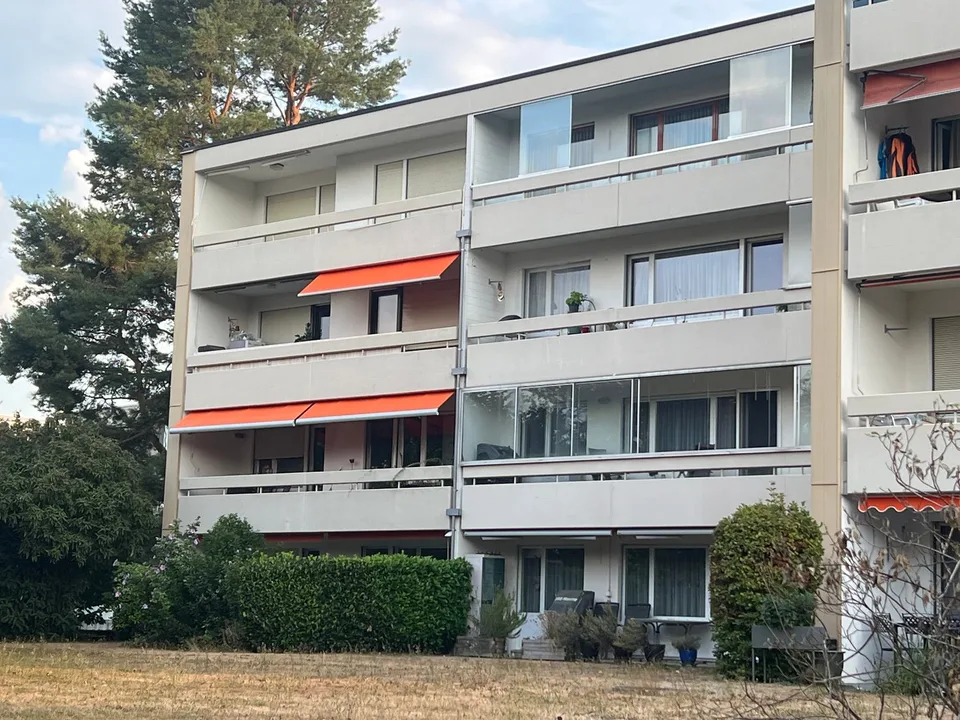 Charmante 3.5-Zimmer-Wohnung mit Balkon und schöner Aussicht in Baden