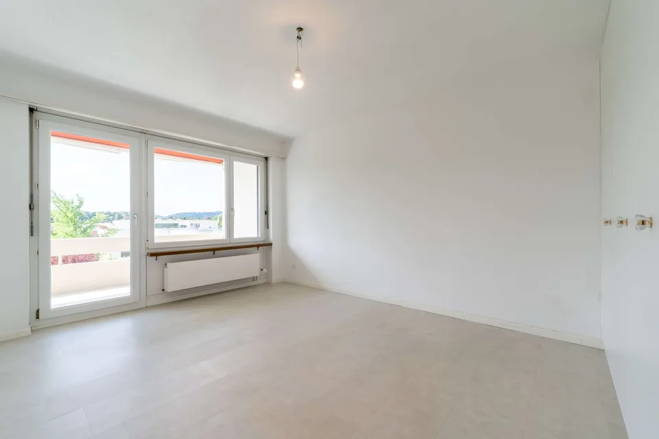 Charmant appartement 3.5 pièces avec balcon et belle vue à Baden