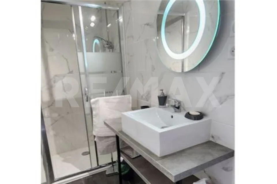Villa de 6 pièces attractive dans le vert avec vue sur la mer et piscine à Les Issambres Côte d'Azur