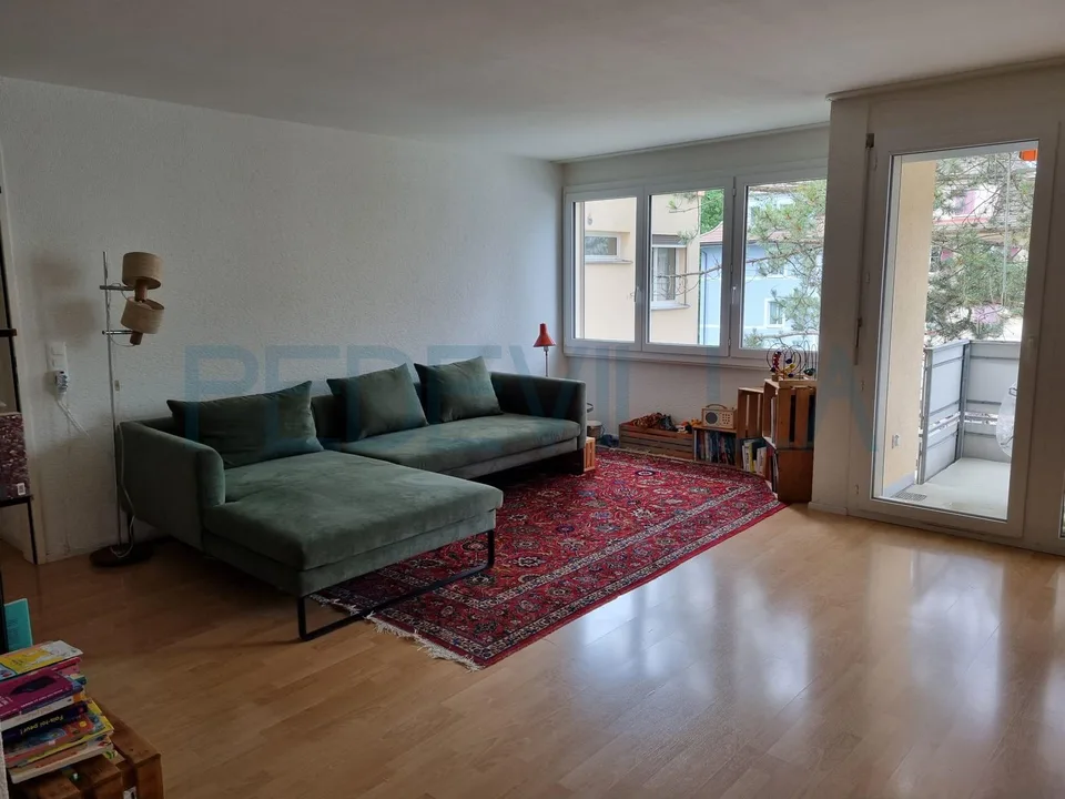 À louer - Bel appartement 4.5 pièces avec balcon et cheminée à Bienne