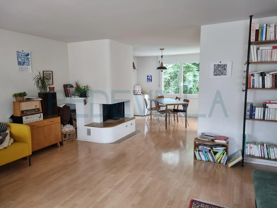 À louer - Bel appartement 4.5 pièces avec balcon et cheminée à Bienne