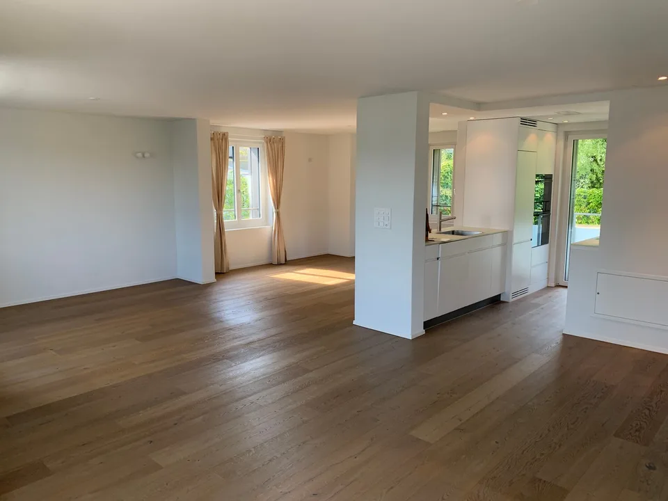 Moderne Wohnung an zentraler Lage - nur wenige Schritte vom See entfernt