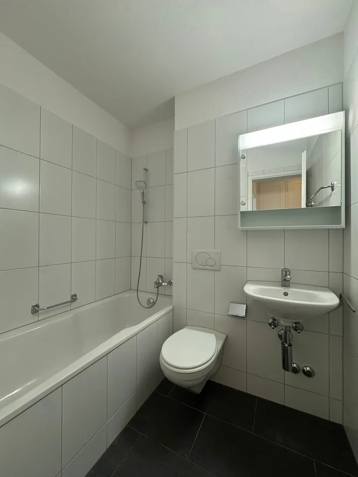 Gemütliche 2-Zimmerwohnung mit eigenem Gartensitzplatz.