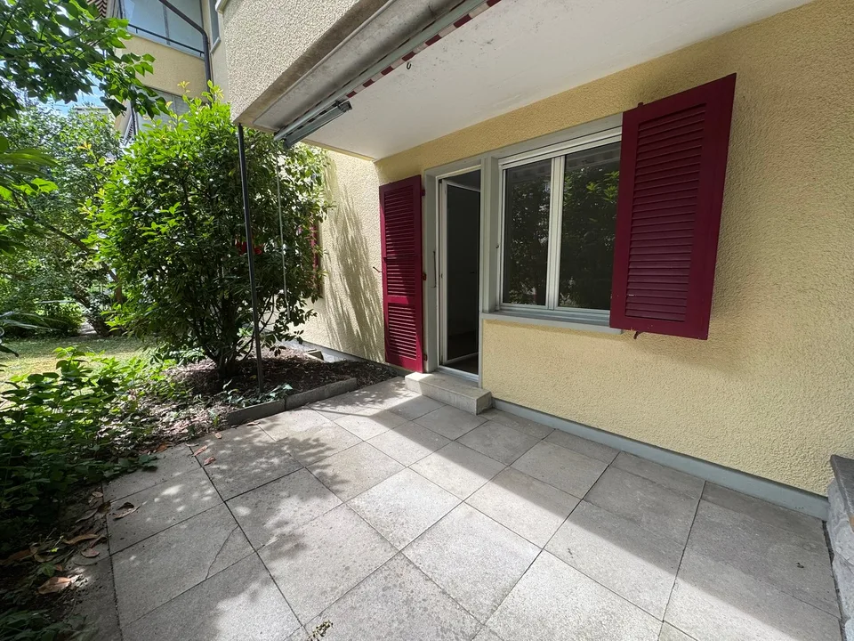 Gemütliche 2-Zimmerwohnung mit eigenem Gartensitzplatz.