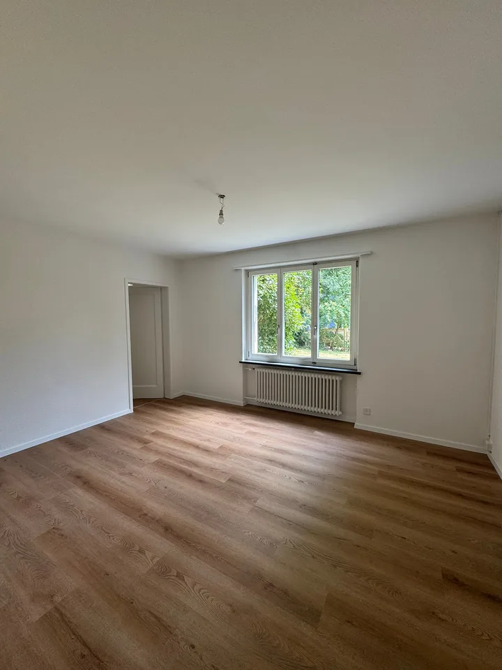 Gemütliche 2-Zimmerwohnung mit eigenem Gartensitzplatz.