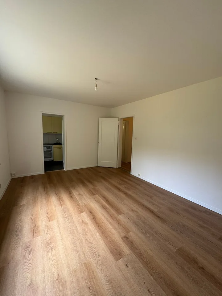 Gemütliche 2-Zimmerwohnung mit eigenem Gartensitzplatz.