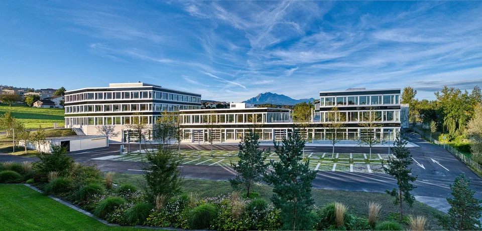 Erstklassige Büroflächen mit fertigem Innenausbau - Jetzt mieten und einziehen!