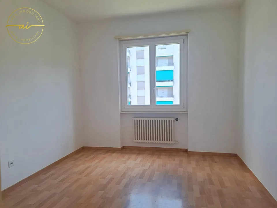 Appartement 3,5 pièces avec double balcon à Chiasso