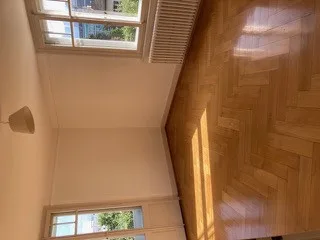Sehr schönes Haus aus den 30er Jahren, 3 Apartments, 582 m2 Grundstück