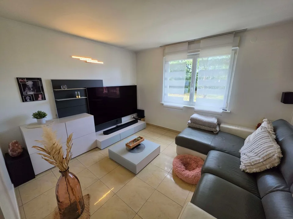 Moderne Haus auf 14,40 Aren