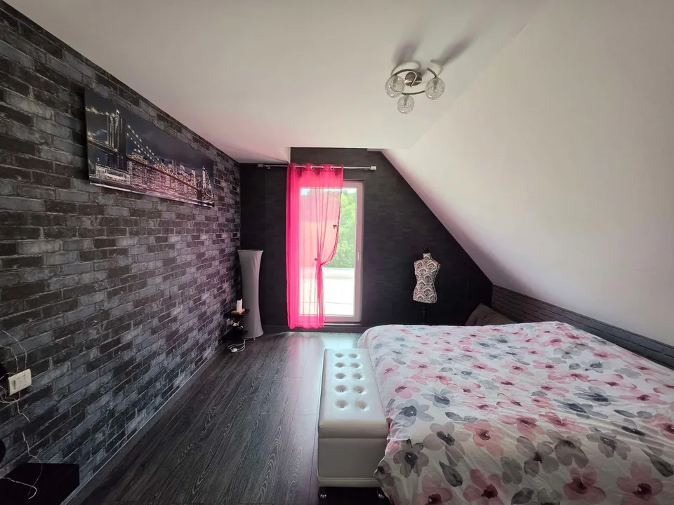 Moderne Haus auf 14,40 Aren