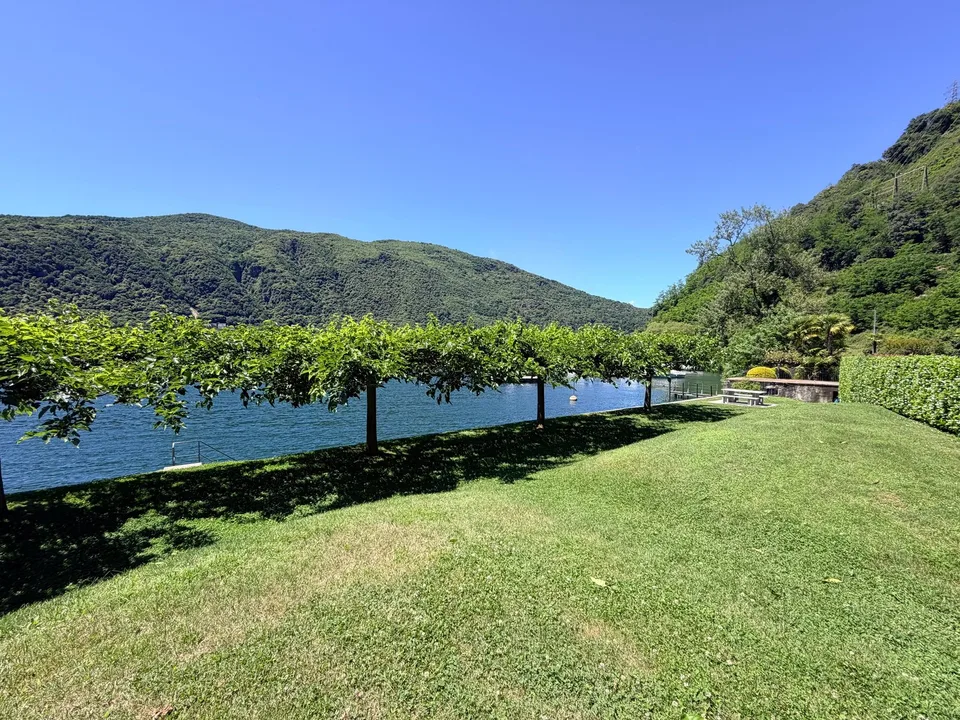 3788 ZWEITWOHNSITZ  WUNDERSCHÖNES EINZIMMERWOHN. MIT SEEBLICK, TERRASSE UND GARTEN