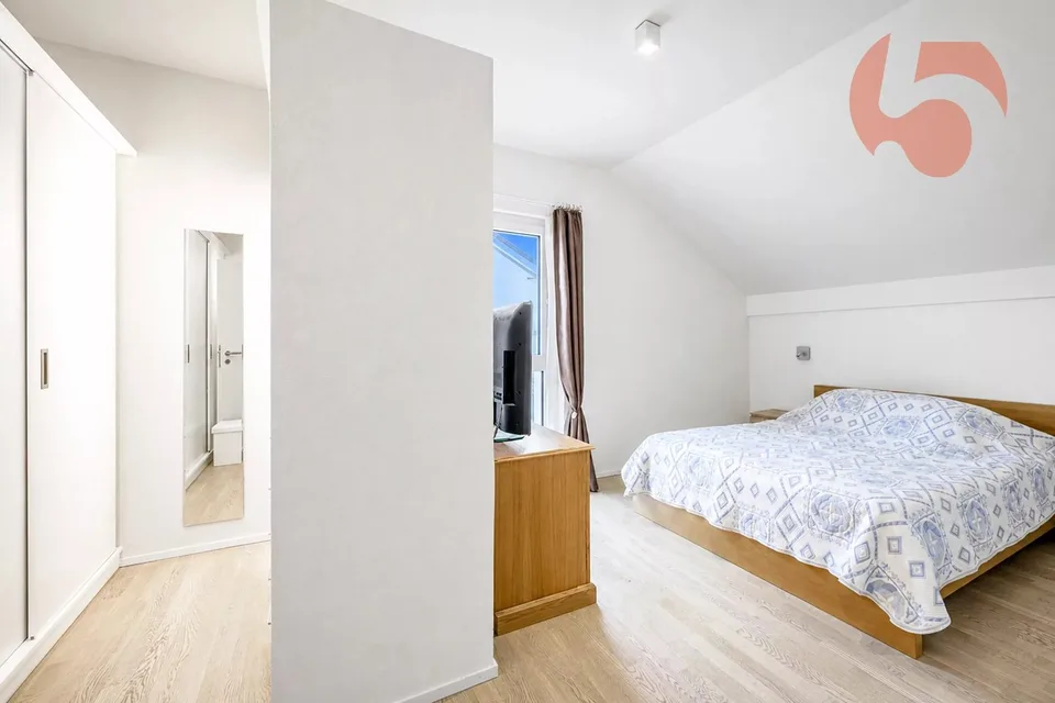 Bellissima villa di 4.5 locali con vista panoramica sul Giura e la campagna circostante
