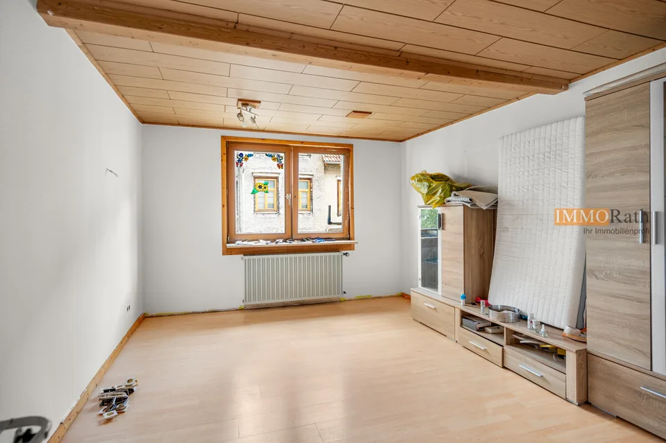 IMMORath.de - Mehrfamilienhaus mit viel Potential