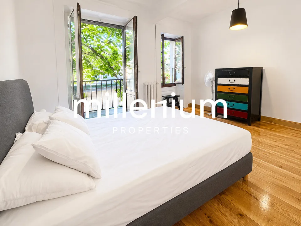 Schönes möbliertes Apartment mit außergewöhnlichem Blick auf die Perle des Sees