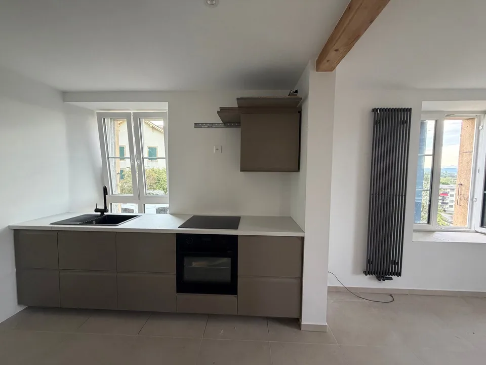 3 wunderschöne Apartments mit 2,5 bis 3,5 Zimmern und Seeblick in Saint-Blaise zur Miete