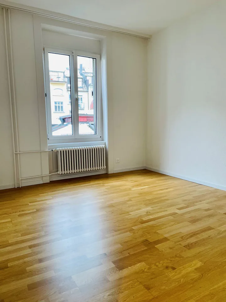 Charmante 4-Zimmer-Wohnung im Herzen von Oerlikon