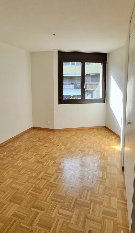 Grosszügige 4.5-Zimmer-Wohnung mit Balkon