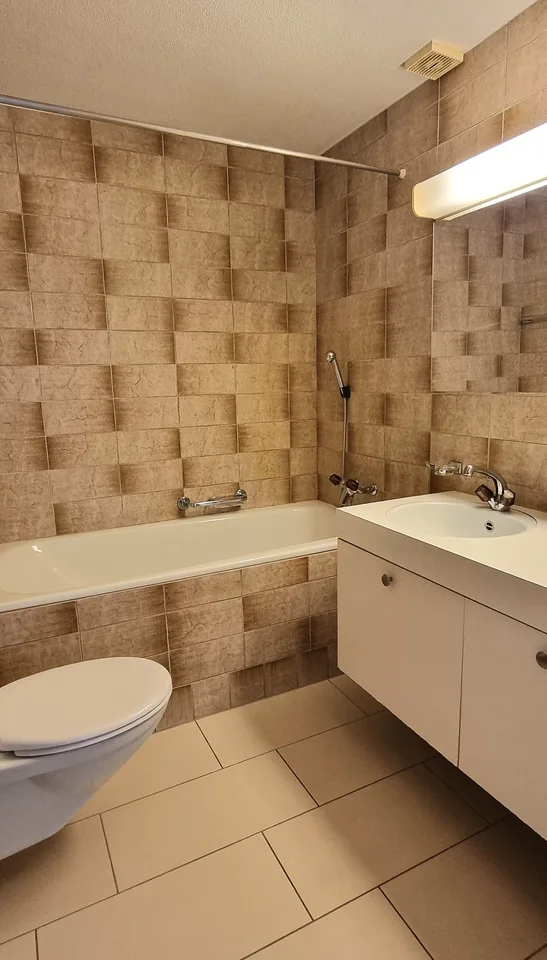 Grosszügige 4.5-Zimmer-Wohnung mit Balkon