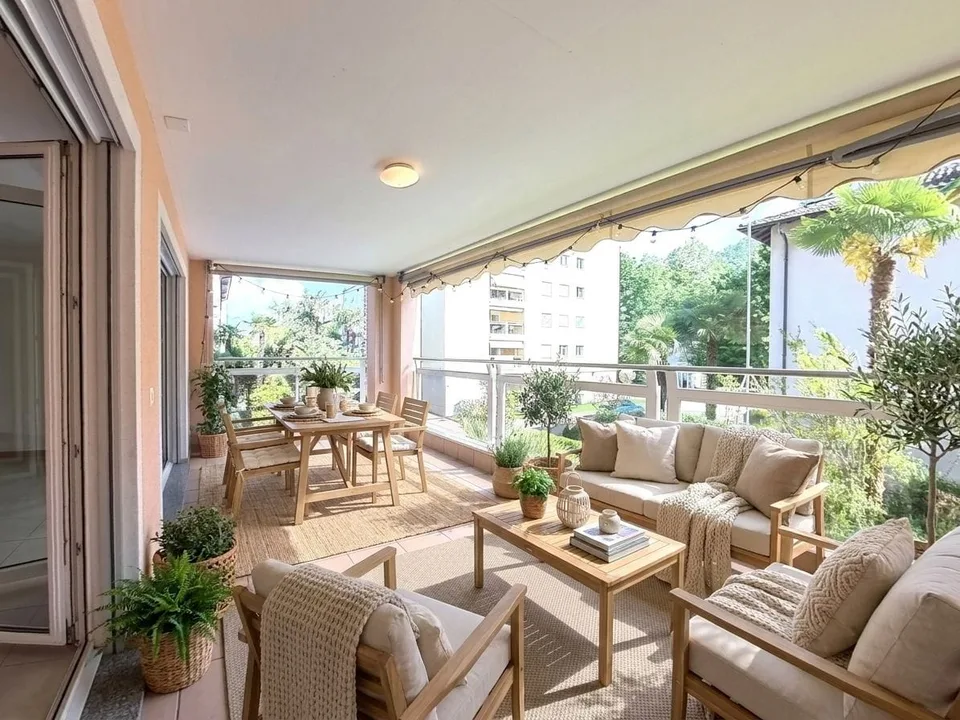Bright 4.5-room apartment with 3 balconies, near the lake in Locarno