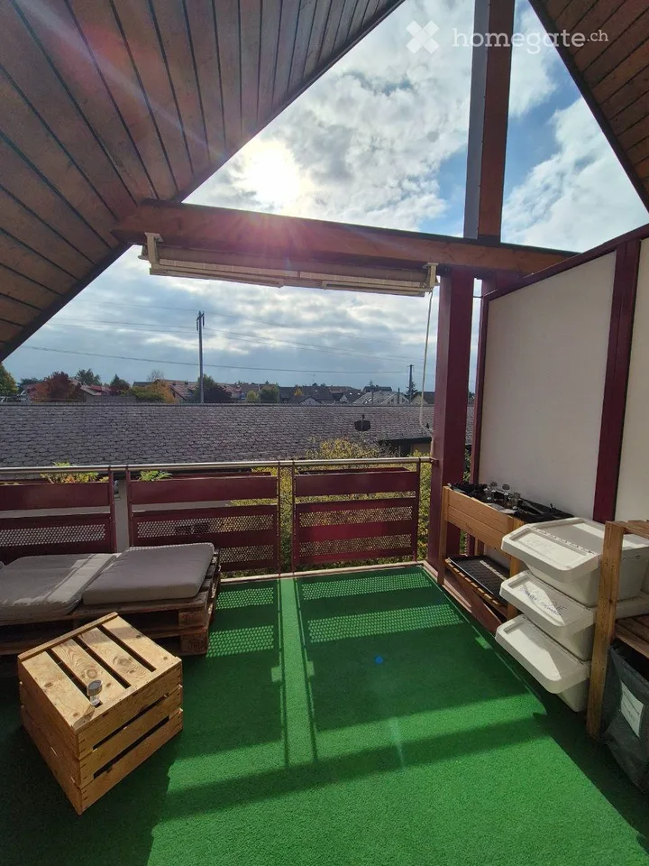 Large 44 m2 room on the floor of a 3-person shared apartment