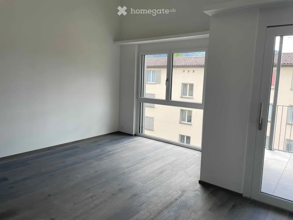 Moderne 3.5-Zimmer-Dachwohnung mit Bergblick in Chur
