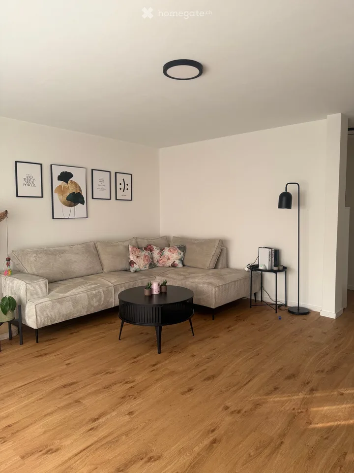 Helle 2.5 Zimmer-Wohnung mit eigenem Gartensitzplatz