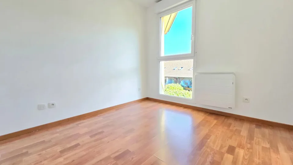 Beaumont Le Châble: Bright 3-room apartment with garage and cellar