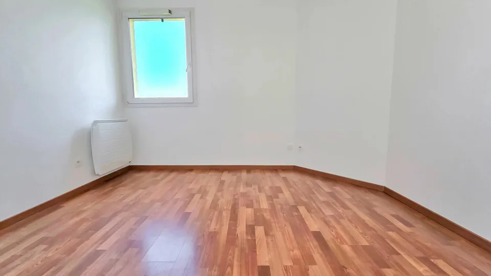 Beaumont Le Châble: Bright 3-room apartment with garage and cellar