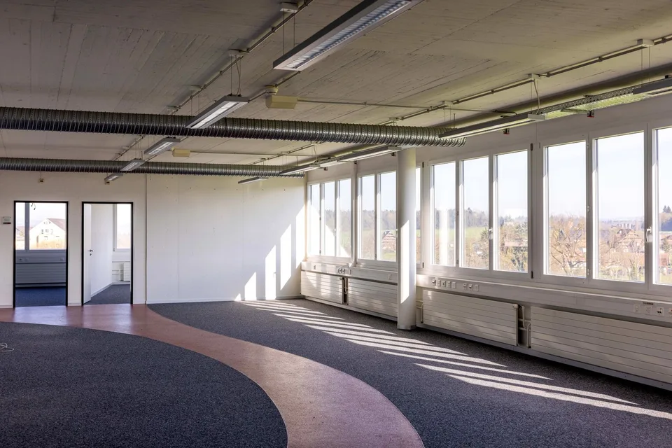 Moderne Büroflächen mit Kombinationsmöglichkeiten in Cham