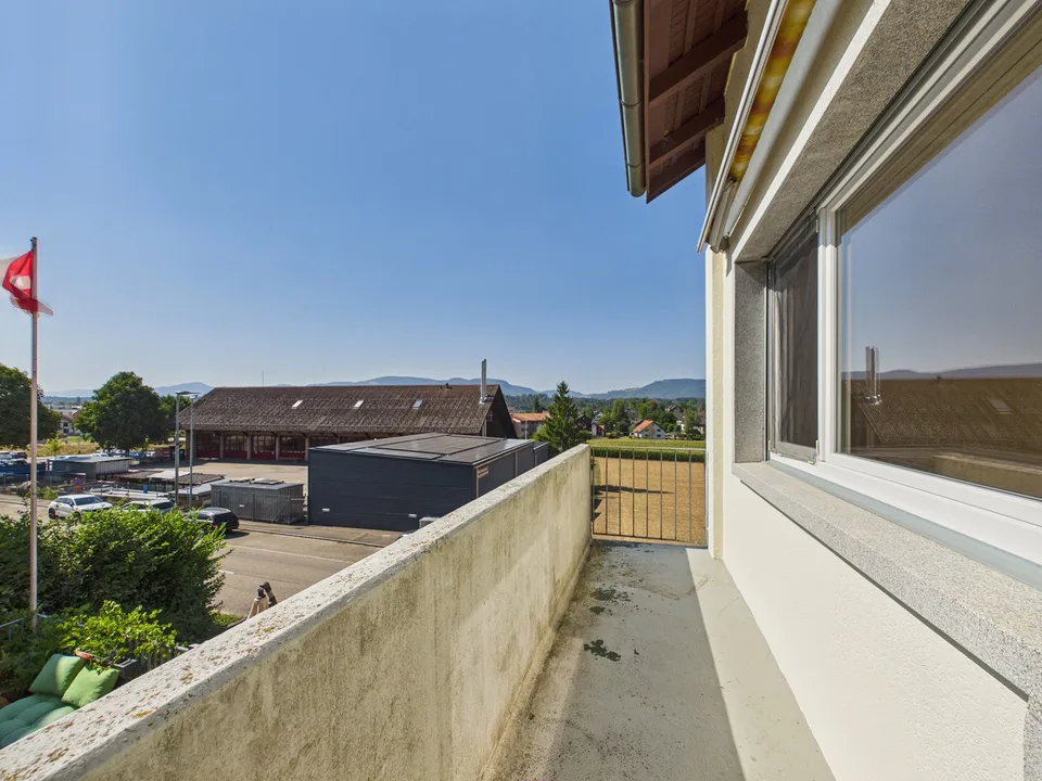 Appartement lumineux 4.5 pièces avec balcon ensoleillé à Aarwangen – disponible immédiatement !
