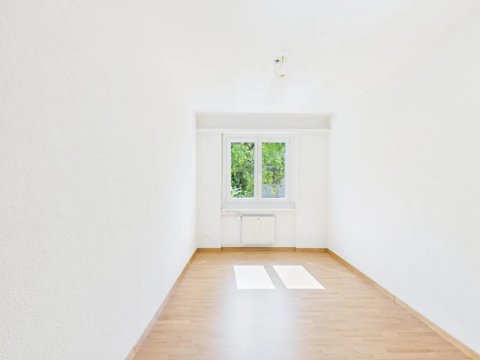 Appartement lumineux 4.5 pièces avec balcon ensoleillé à Aarwangen – disponible immédiatement !