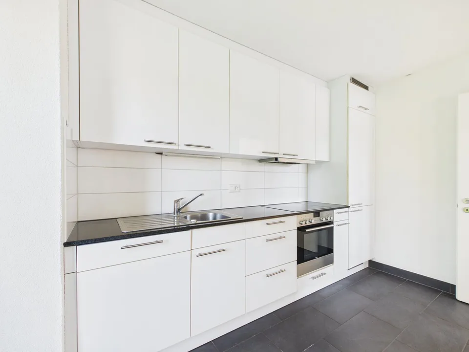 Appartement lumineux 4.5 pièces avec balcon ensoleillé à Aarwangen – disponible immédiatement !