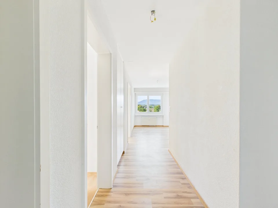 Appartement lumineux 4.5 pièces avec balcon ensoleillé à Aarwangen – disponible immédiatement !