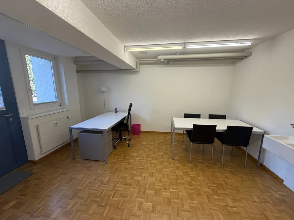 Charmantes Gewerbelokal / Büro in Brütten – ca. 20 m²