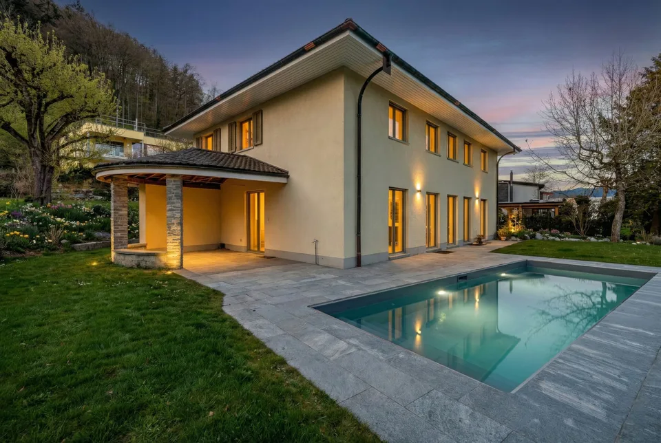 EXCLUSIVE RESIDENTIAL JEWEL WITH STYLE, ELEGANCE, AND POOL
