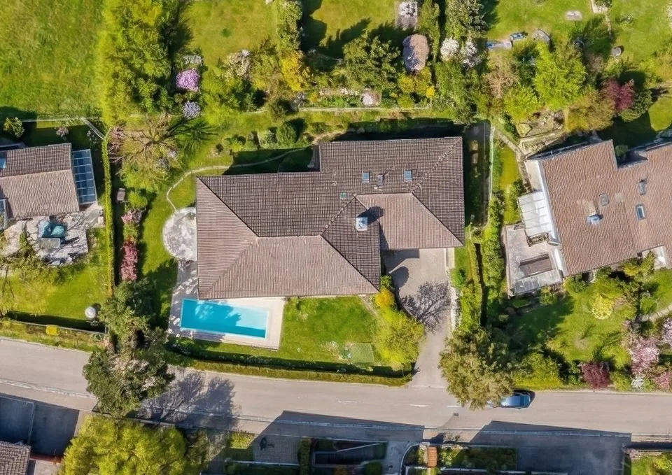 EXCLUSIVE RESIDENTIAL JEWEL WITH STYLE, ELEGANCE, AND POOL