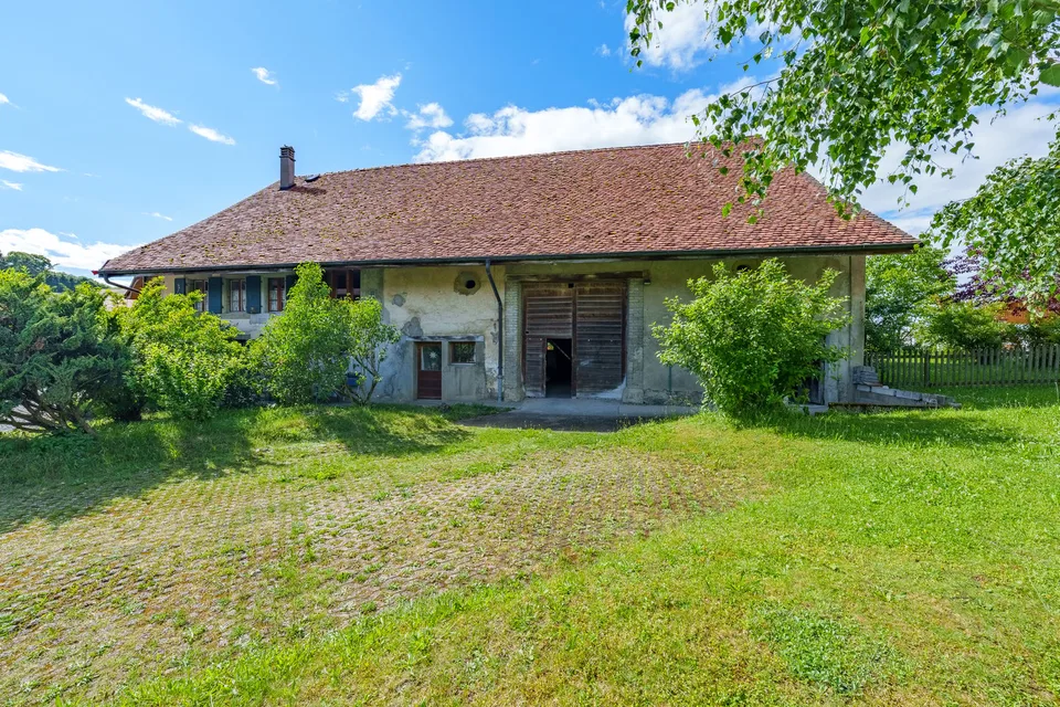 Haus im Dorfstil zum Umbauen