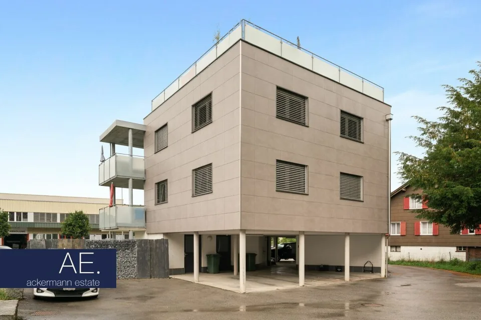 Modernes Mehrfamilienhaus mit nachhaltigem Gebäudestandard