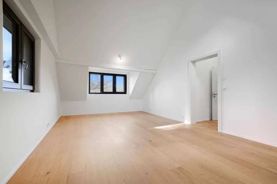 Bellissima villa individuale, completamente ristrutturata, 6,5 locali - Quartiere residenziale