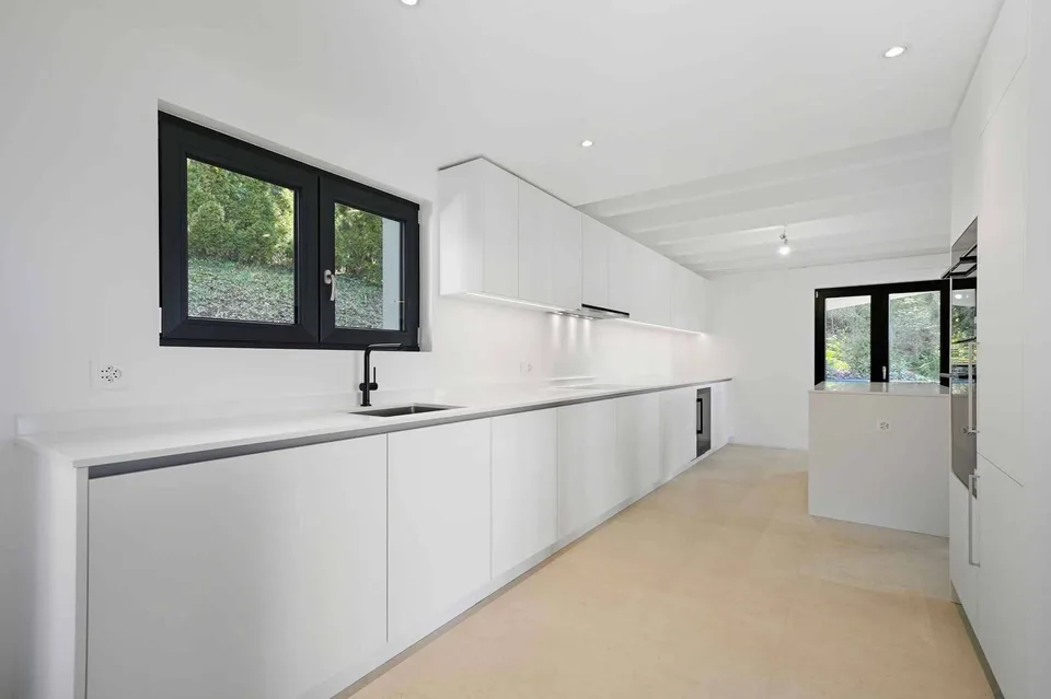 Bellissima villa individuale, completamente ristrutturata, 6,5 locali - Quartiere residenziale
