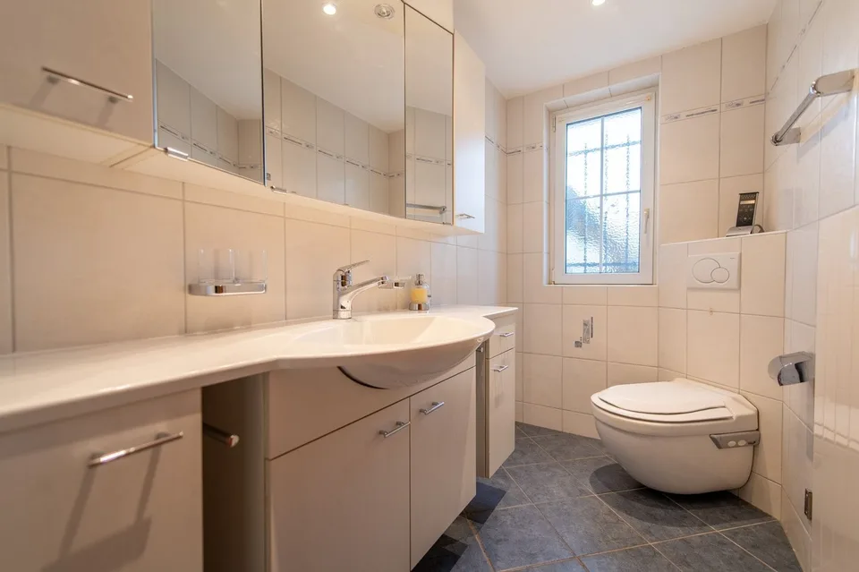 Single-family house with garden house and plenty of space for pets and hobbies